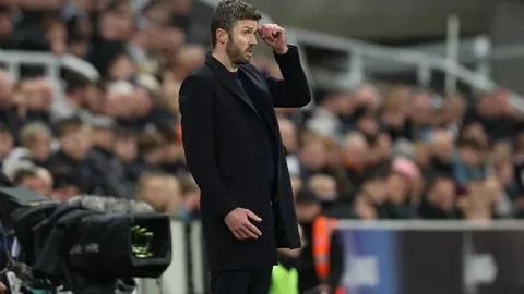 维金斯天赋显眼，却屡次转会，背后的原因何在？